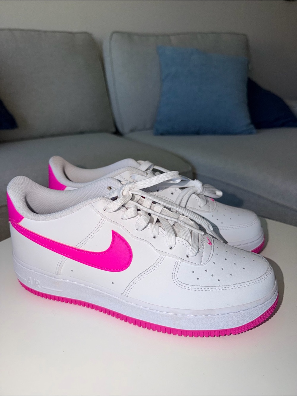 Nike Air Force 1 Low - White / Bright Pink - Boys 7Y (Fits like a Women's 8.5)